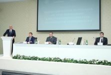 "Qazprombank"ın Azərbaycana investisiya imkanlarına dair biznes seminar keçirilib (FOTO)
