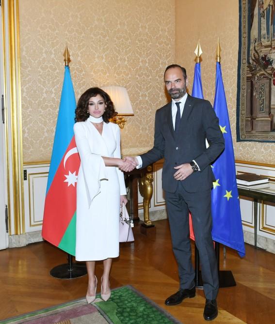 Azerbaijan's First VP, French PM Édouard Philippe hold one-on-one meeting (PHOTO)