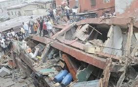СМИ: Пять школьников погибли при обрушении здания в Нигерии