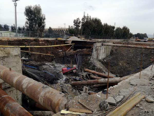 В Измире обрушилось депо метро, под завалами есть люди (ФОТО/ВИДЕО)