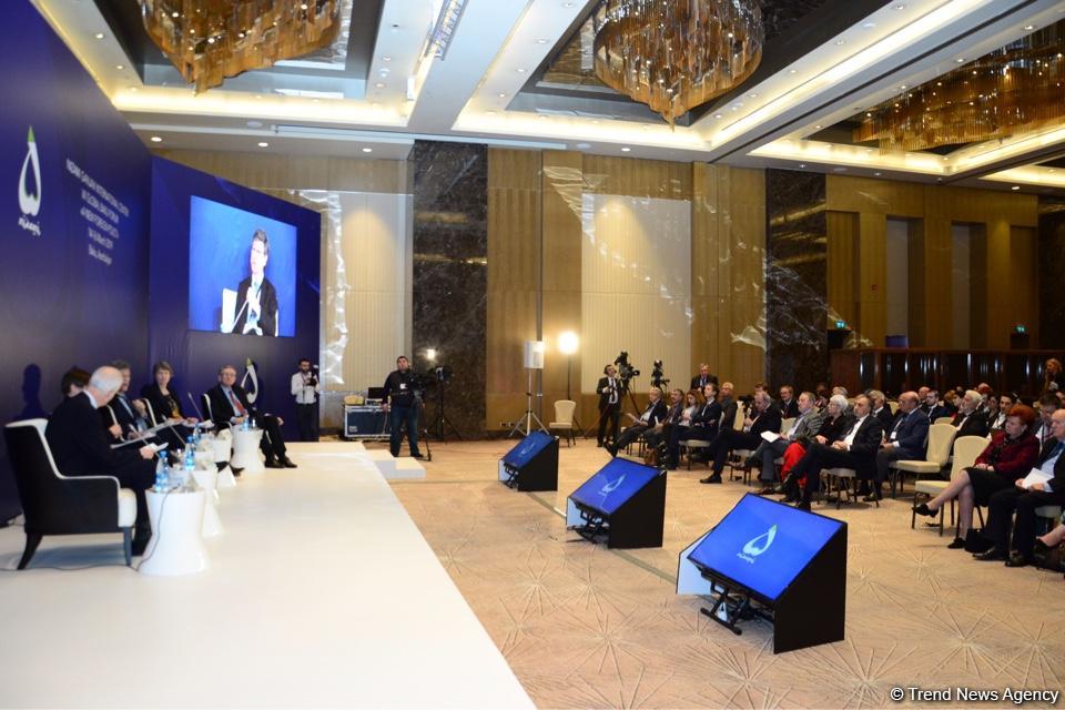 7th Global Baku Forum continues with panel meetings (PHOTO)