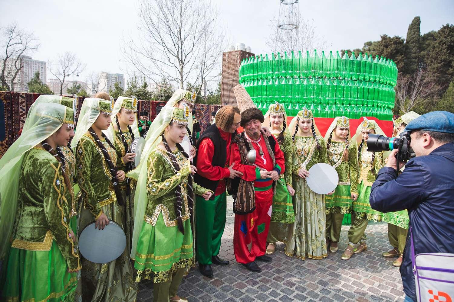 “ADA” Universiteti və “Coca-Cola” Novruz bayramında “Təmiz ölkəm” ekoloji layihəsinə start verdi (FOTO)
