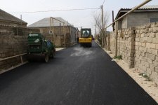 В бакинском поселке  отремонтированы две дороги (ФОТО)