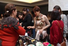 Азербайджано-Французская торгово-промышленная палата организовала выставку в честь 8 марта (ФОТО)