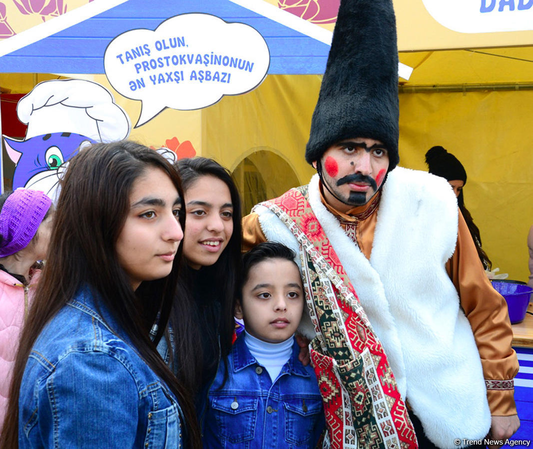 В Баку продолжается фестиваль по случаю праздника Новруз (ФОТО)