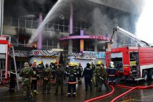 Пожар в торговом центре в Баку  (ФОТО/ВИДЕО)