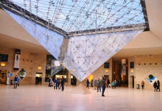 Paris' Louvre Museum closed as staff walk out over coronavirus