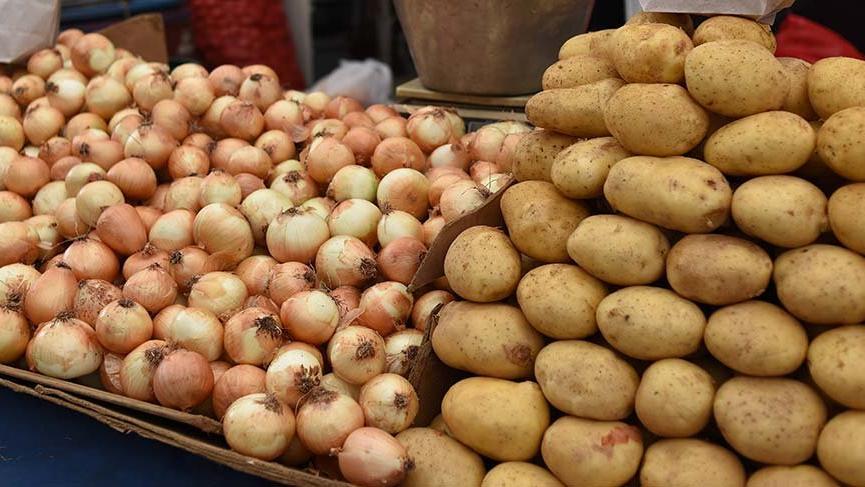 В Туркменистан экспортирован большой объем картофеля, лука и чеснока