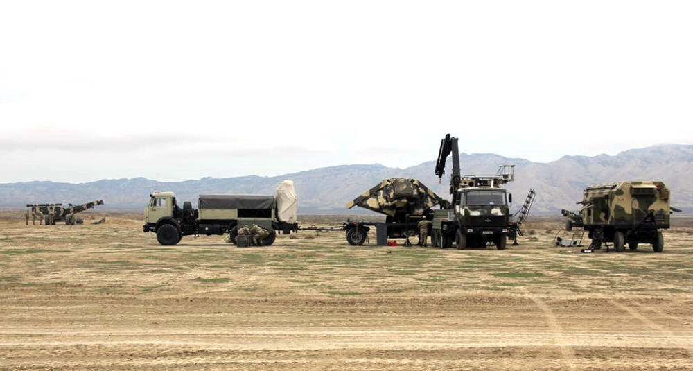 Azərbaycan hava hücumundan müdafiə qoşunlarının taktiki-xüsusi məşğələləri keçirilib (FOTO/VİDEO)