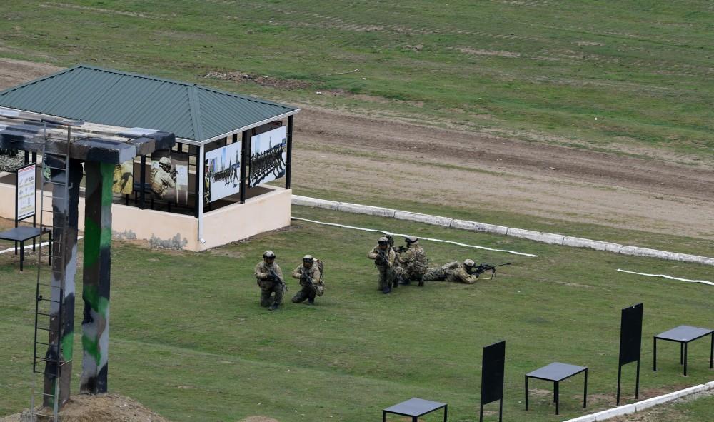 President Ilham Aliyev visits military unit of Special Forces of Defense Ministry (PHOTO)