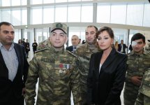 Первый вице-президент Мехрибан Алиева встретилась с военнослужащими, которых обеспечили высокотехнологичными протезами (ФОТО)
