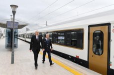 President Ilham Aliyev views passenger train to run on Baku-Tbilisi- Kars route (PHOTO)