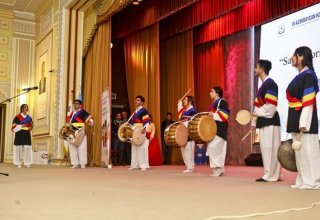 В БГУ прошел IX Азербайджанский конкурс ораторского искусства на корейском языке (ФОТО)