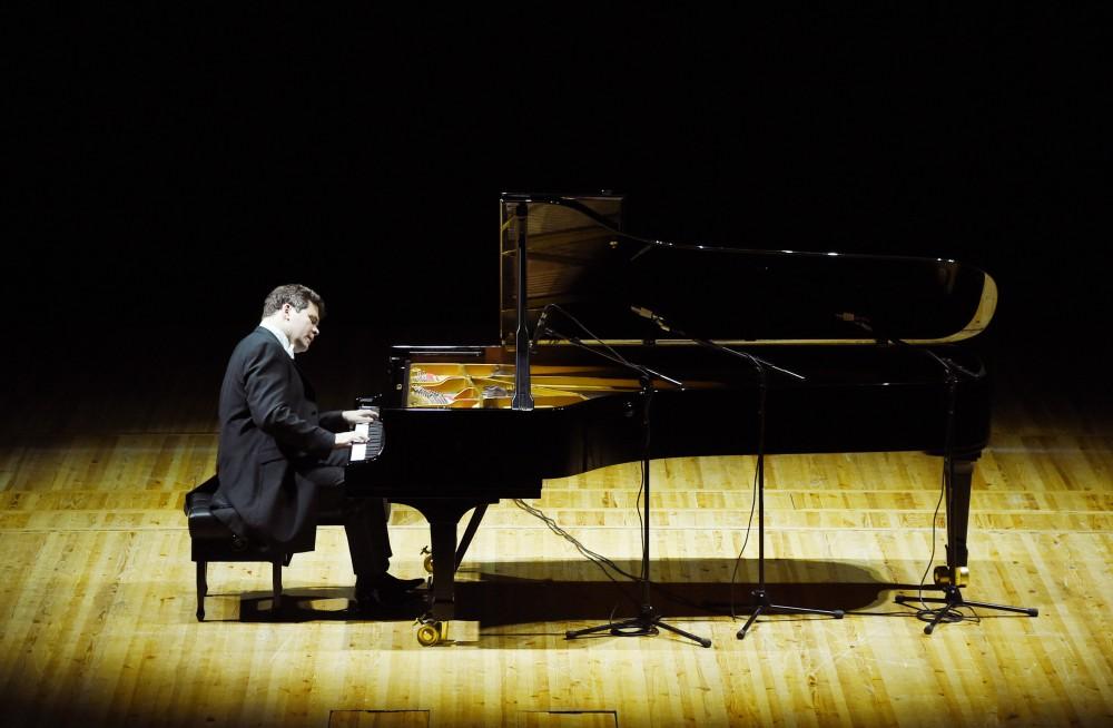 Birinci vitse-prezident Mehriban Əliyeva Heydər Əliyev Sarayında dünyaca məşhur virtuoz pianoçu Denis Matsuyevin konsert proqramında olub (FOTO) (YENİLƏNİB)