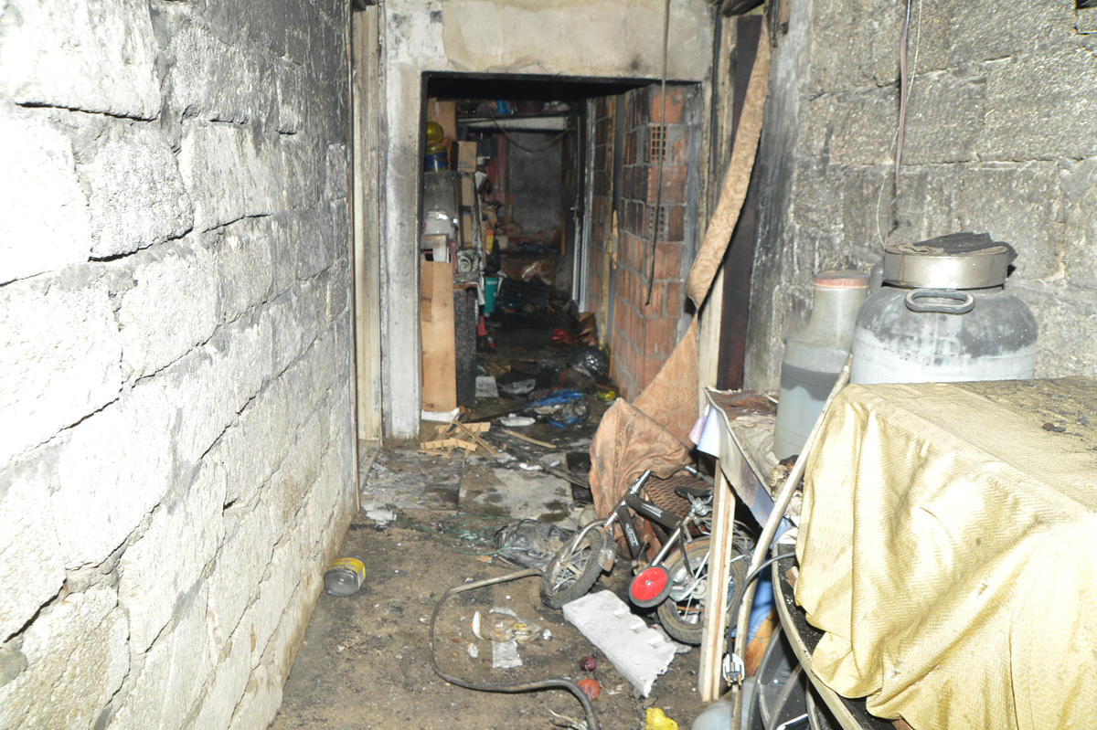 Государство оплатит аренду жилья пострадавшим при пожаре в общежитии в Баку  - госкомитет (ФОТО)