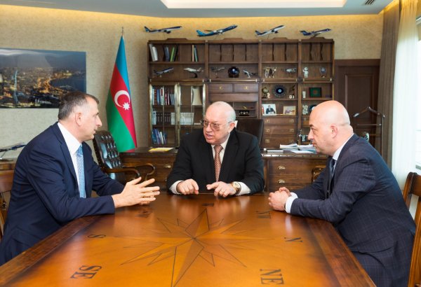 AZAL prezidenti Batumi meri ilə görüşüb (FOTO)