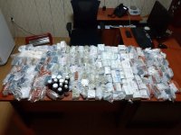 В Азербайджане пресечена попытка незаконного ввоза партии лекарств из России (ФОТО)