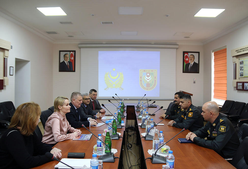 Azerbaijani, Russian military financiers meet in Baku
