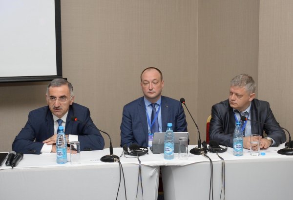 В Баку обсуждаются проблемы развития интеллектуальных систем (ФОТО)