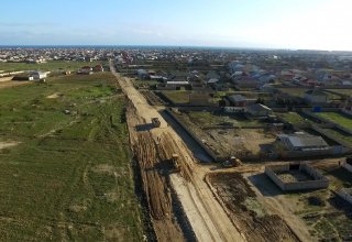 Suraxanı rayonunda yeni avtomobil yolu inşa edilir (FOTO)