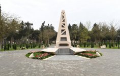 Azerbaijani president, First lady view conditions created at reconstructed Neftchilar park in Baku (PHOTO)