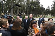 Azerbaijani president, First lady view conditions created at reconstructed Neftchilar park in Baku (PHOTO)