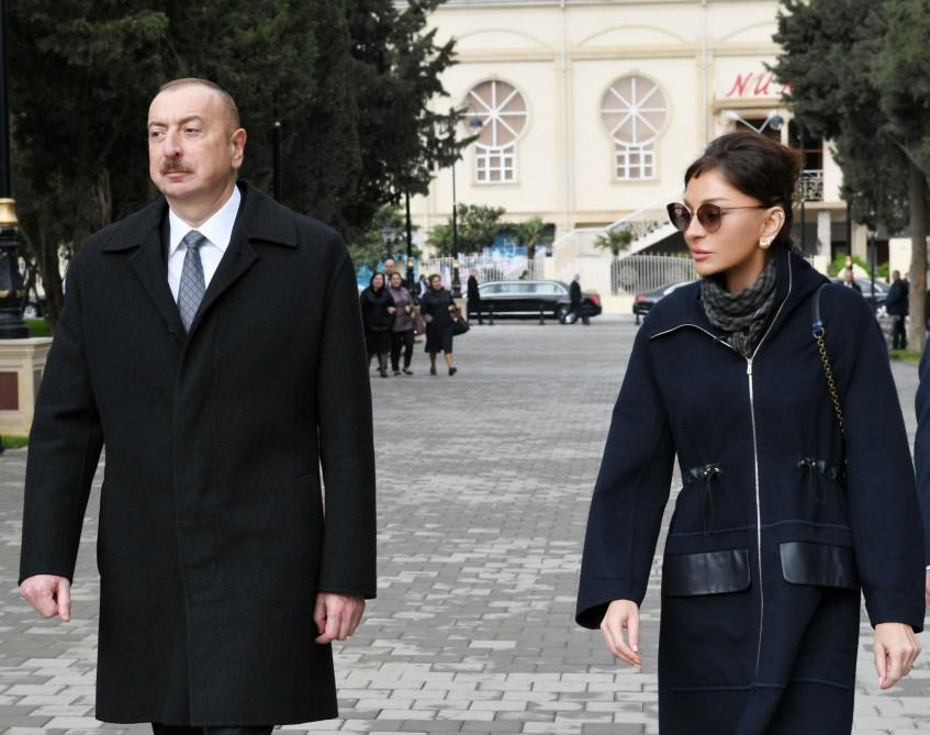 Azerbaijani president, First lady view conditions created at reconstructed Neftchilar park in Baku (PHOTO)