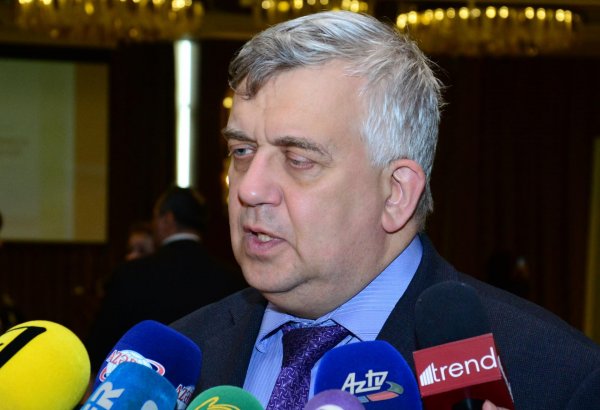Олег Кузнецов: Армения все более превращается в страну абсурда