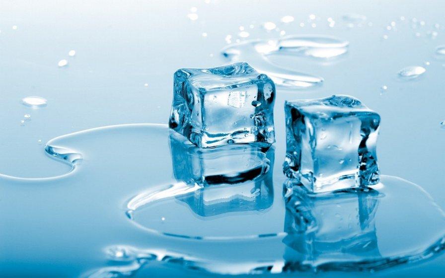 Физики из Швейцарии превратили кипяток в лед, не тратя на это энергии