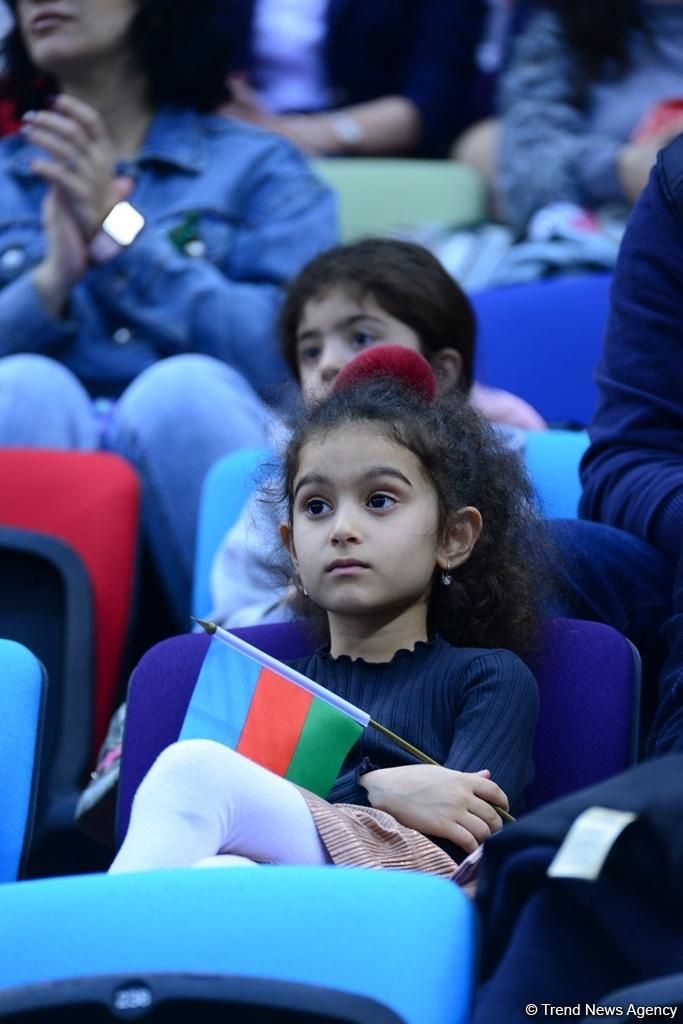 Bakıda bədii gimnastika üzrə II AGF Junior Trophy beynəlxalq turnirinin ikinci günü start götürüb (FOTO)