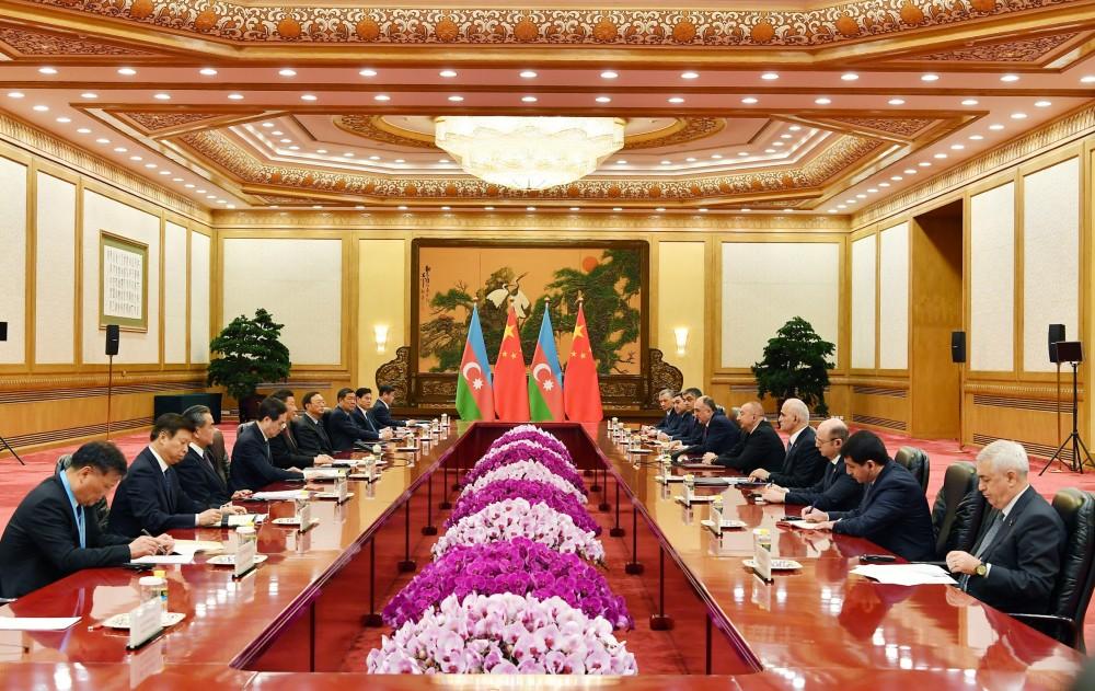 Azerbaijani president meets chairman of People's Republic of China (PHOTO)