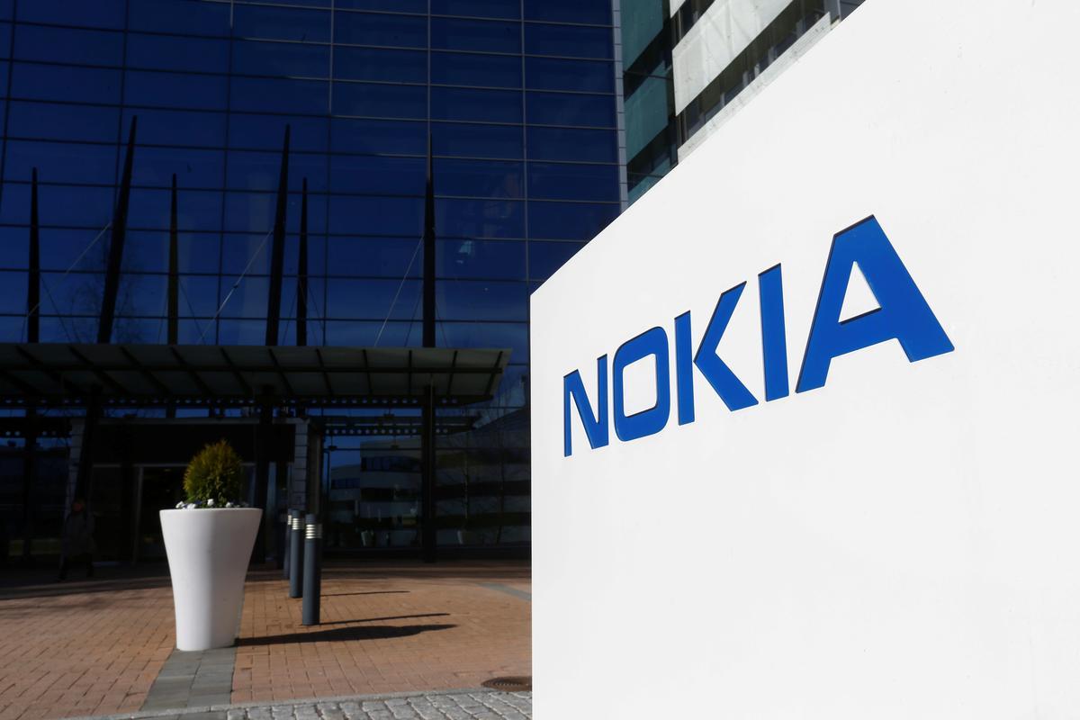 Nokia plunges to surprise quarterly loss, shares slump