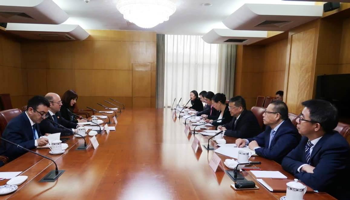 Азербайджан пригласил китайские компании к сотрудничеству в сфере альтернативной энергетики (ФОТО)