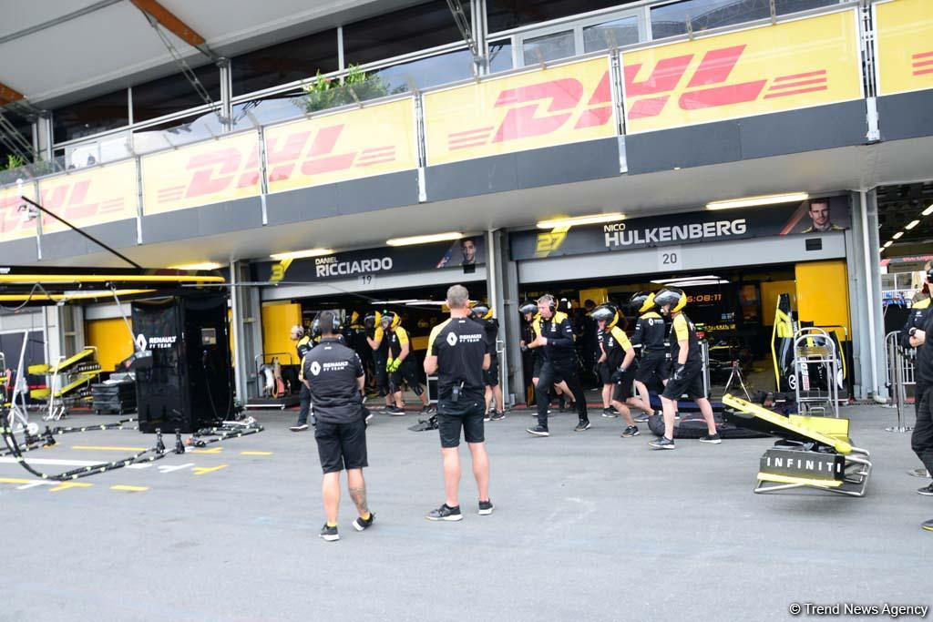 Bakıda Formula 1 bolidlərinin son hazırlıqları (FOTO)