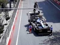 Формула 1 в Баку: Пилот команды Williams  прервал первый свободный заезд (Фото)
