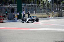 Formula 1 bolidlərinin sıralama turu başlayıb (FOTO)