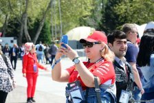 Spectators of F1 SOCAR Azerbaijan Grand Prix 2019 enjoying sights of Baku (PHOTO)