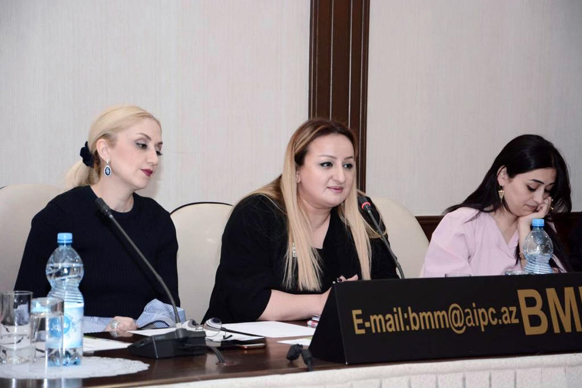 В Азербайджане стартовал просветительский проект "Врачи словами родителей" (ФОТО)