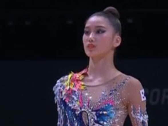 Корейская гимнастка приятно удивила бакинскую публику, выступив под песню Муслима Магомаева (ВИДЕО)