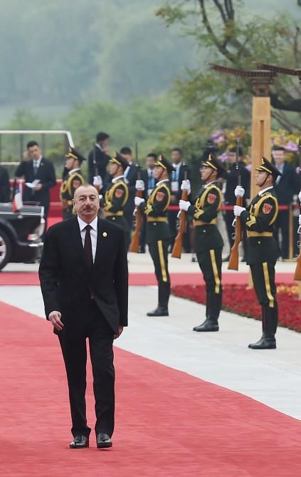 Prezident İlham Əliyev Pekində "Bir kəmər, bir yol" Beynəlxalq Əməkdaşlıq Forumunda iştirak edib (FOTO)