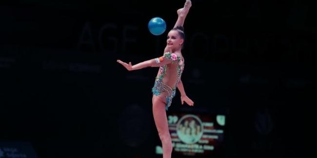 Russian athlete grabs gold in exercises with hoop at Rhythmic Gymnastics World Cup in Baku