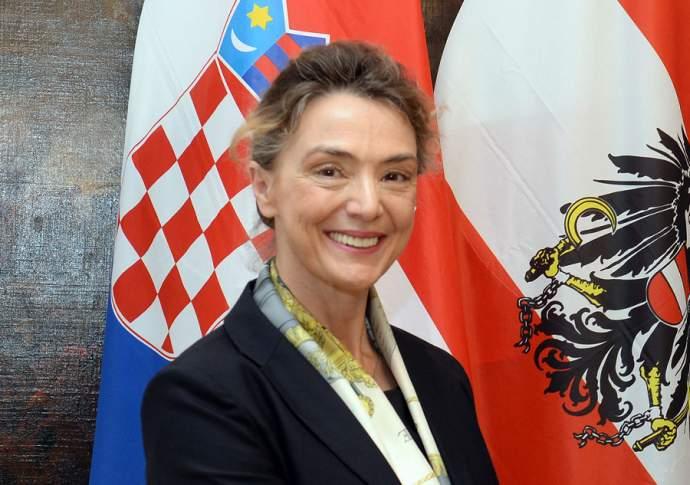 Вице-премьер: Хорватия ждет начала поставок азербайджанского газа (ИНТЕРВЬЮ)