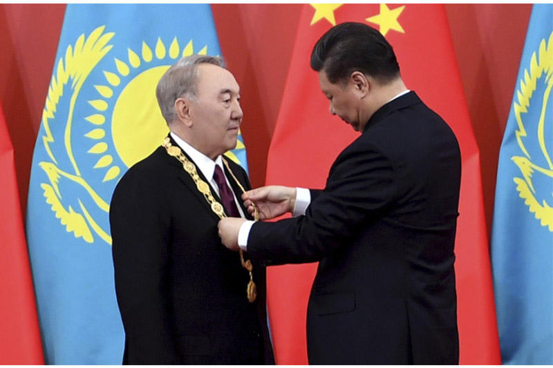 Xi Jinping awards Nursultan Nazarbayev with China's Friendship Order (PHOTO) - Gallery Image
