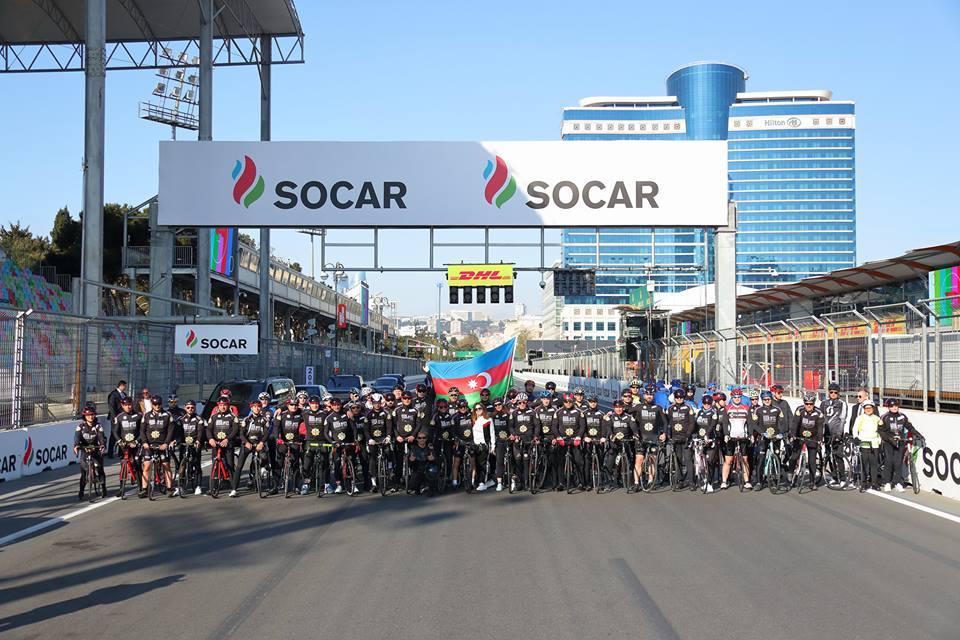 На гоночной трассе Гран при Формулы 1 SOCAR Азербайджан состоялся велопробег (ФОТО)