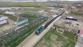 В бакинских поселках идет масштабная реконструкция дорожной инфраструктуры (ФОТО) - Gallery Thumbnail