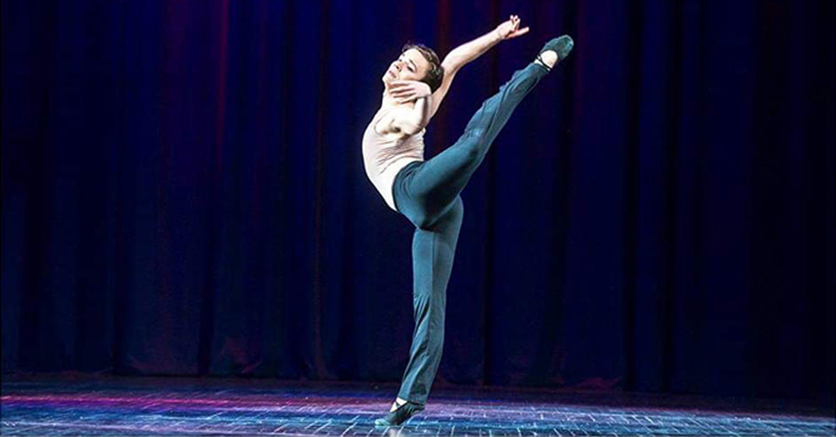 Каждый день – с кровати и на шпагат! Кремлевская звезда азербайджанского танцора (ФОТО)