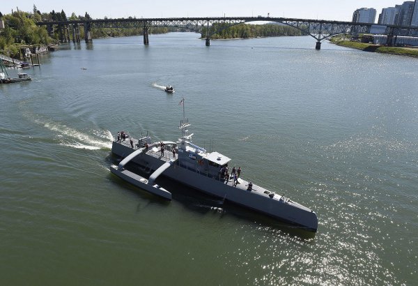 ВМС США активно экспериментируют с необитаемым надводным аппаратом Sea Hunter
