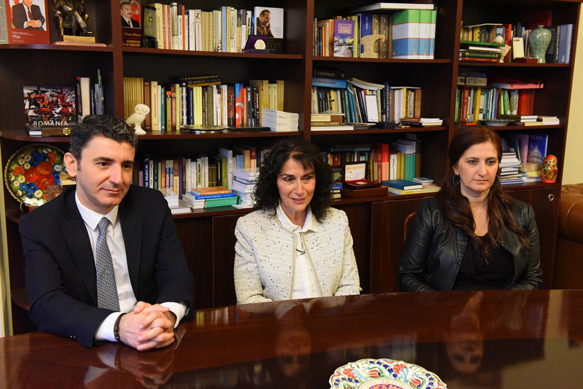 ADU-nun rektoru Türkiyənin Atılım Universitetinin nümayəndələri ilə görüşüb (FOTO)