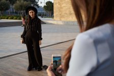Открылась Азербайджанская Неделя моды – от женственности и брутальности до безумия  (ФОТО)