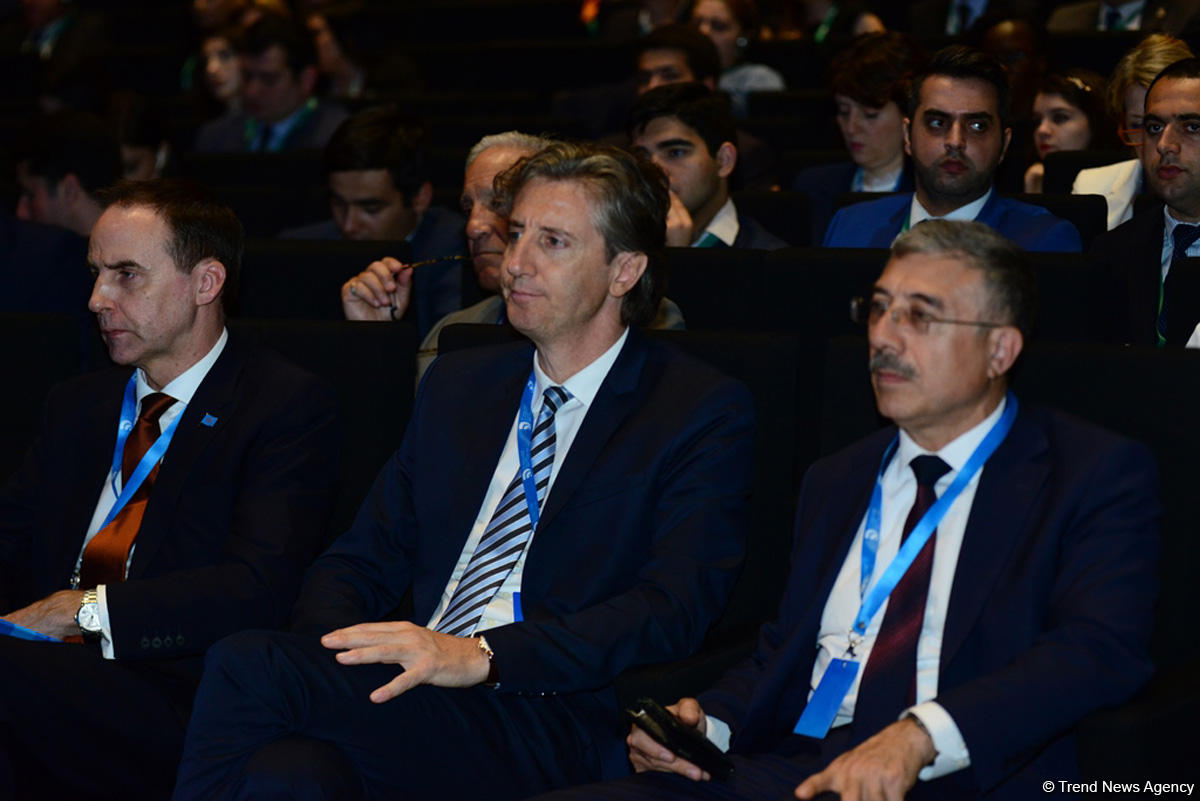 В рамках Всемирного форума в Баку проходит встреча международных организаций высокого уровня (ФОТО)